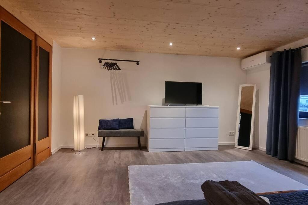 Capa Ferienwohnung Pfalz Neustadt an der Weinstraße Esterno foto
